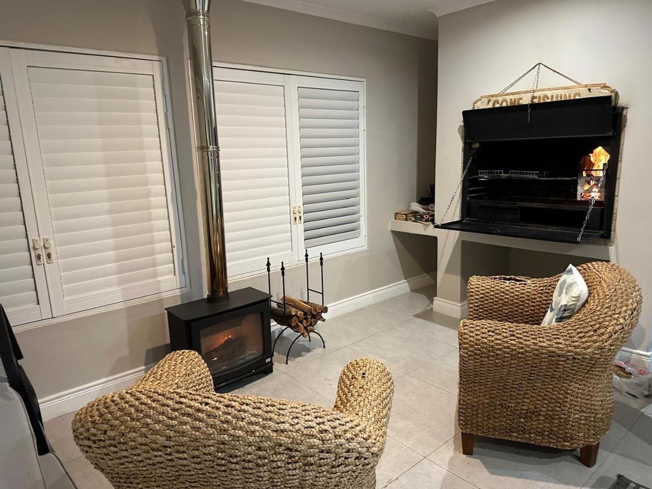Ons C-Huis - Gansbaai Seafront Accommodation, Back-Up Power Exteriér fotografie